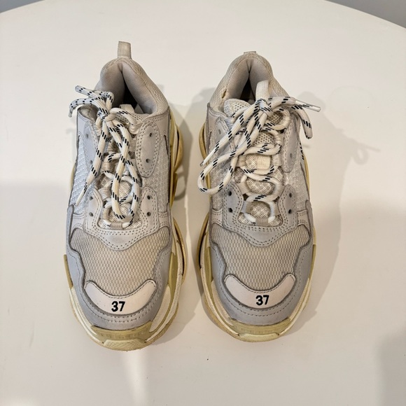 BALENCIAGA Triple S Sneakers - Picture 3 of 9
